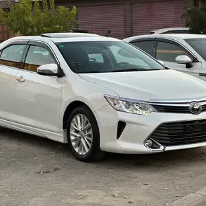 Toyota Camry, 2015