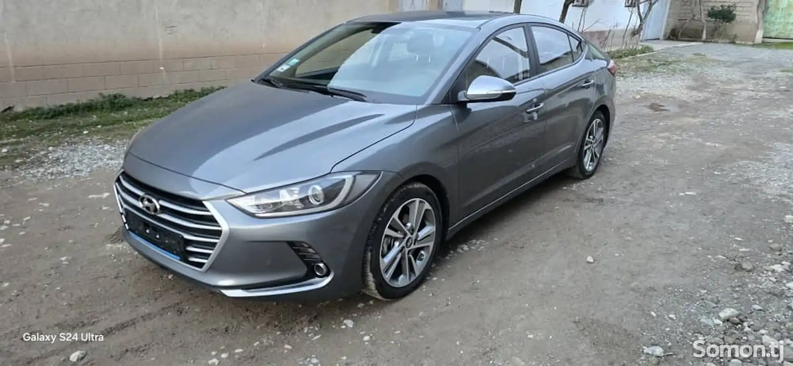 Hyundai Elantra, 2017-1