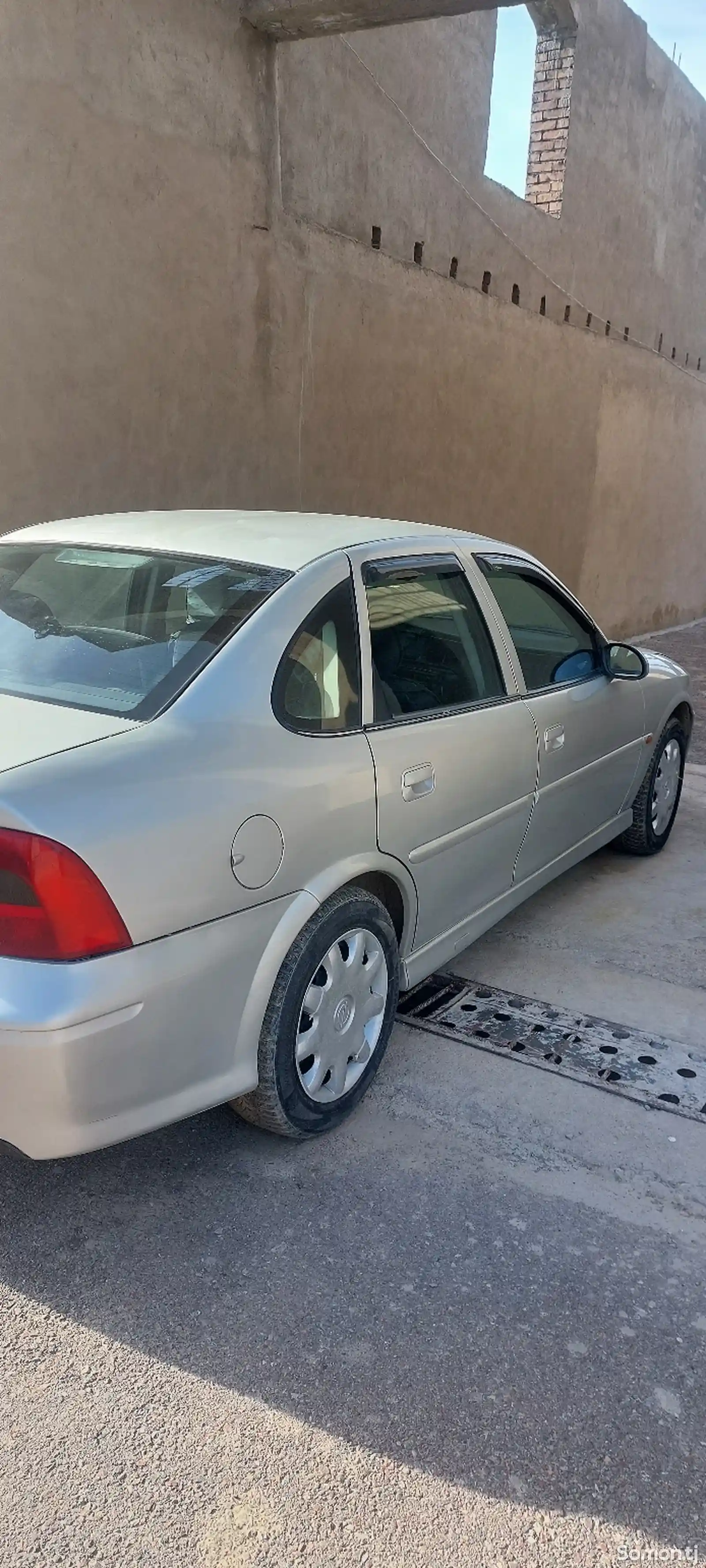 Opel Vectra B, 2000-4