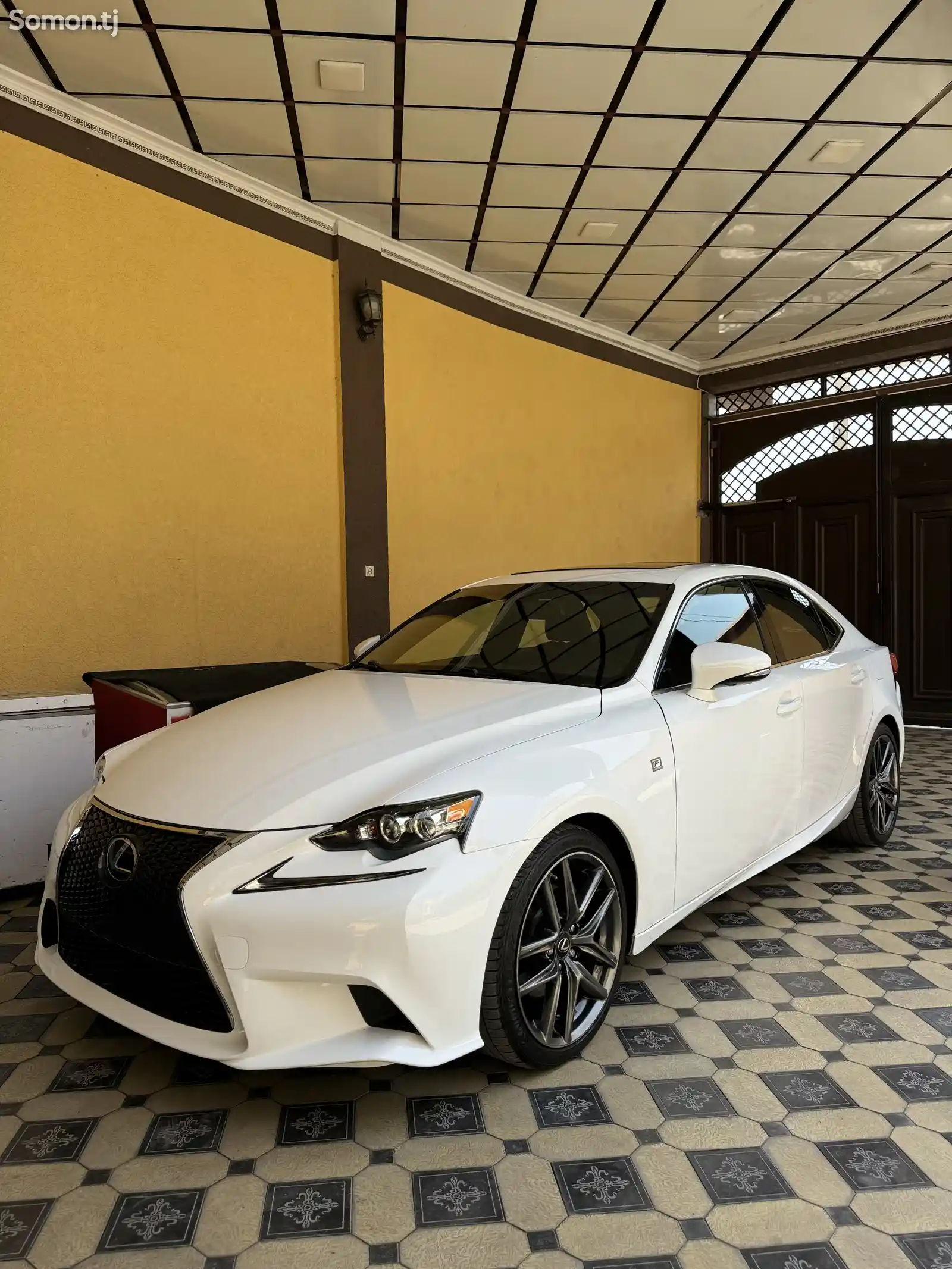 Lexus IS series, 2015-1