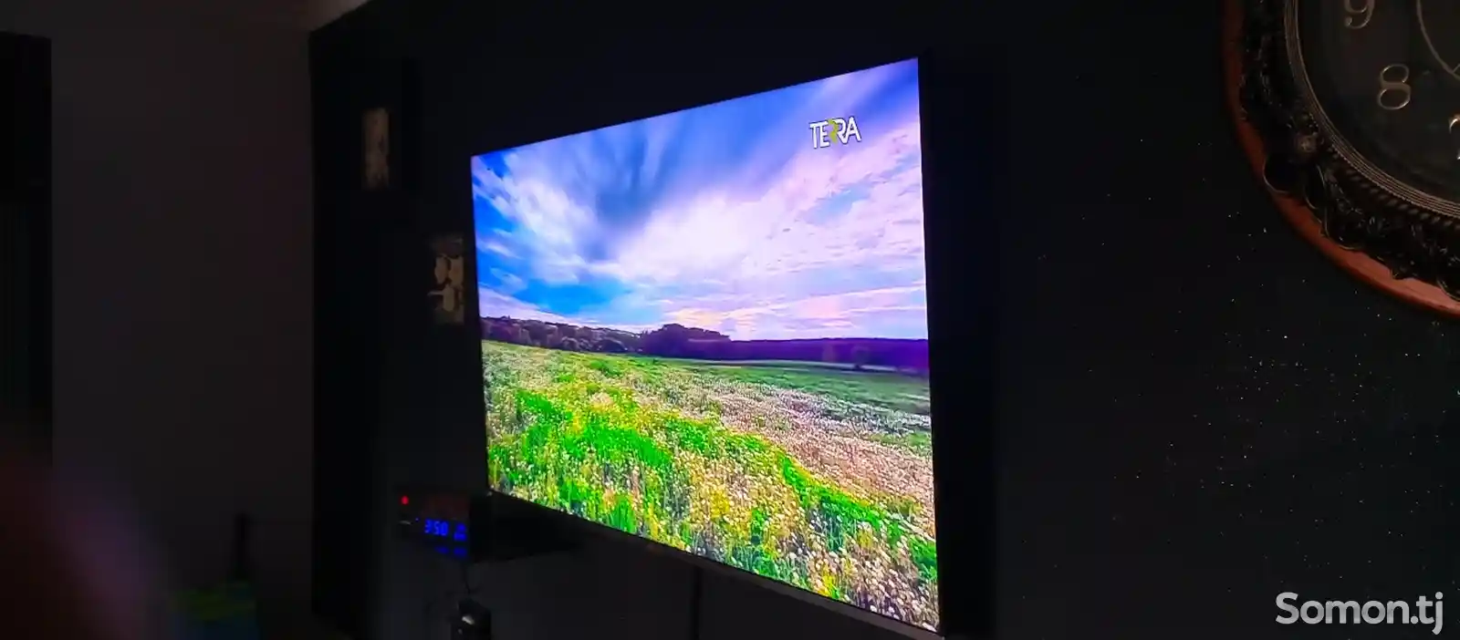 Телевизор LG-10