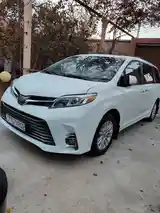 Toyota Sienna, 2015-8