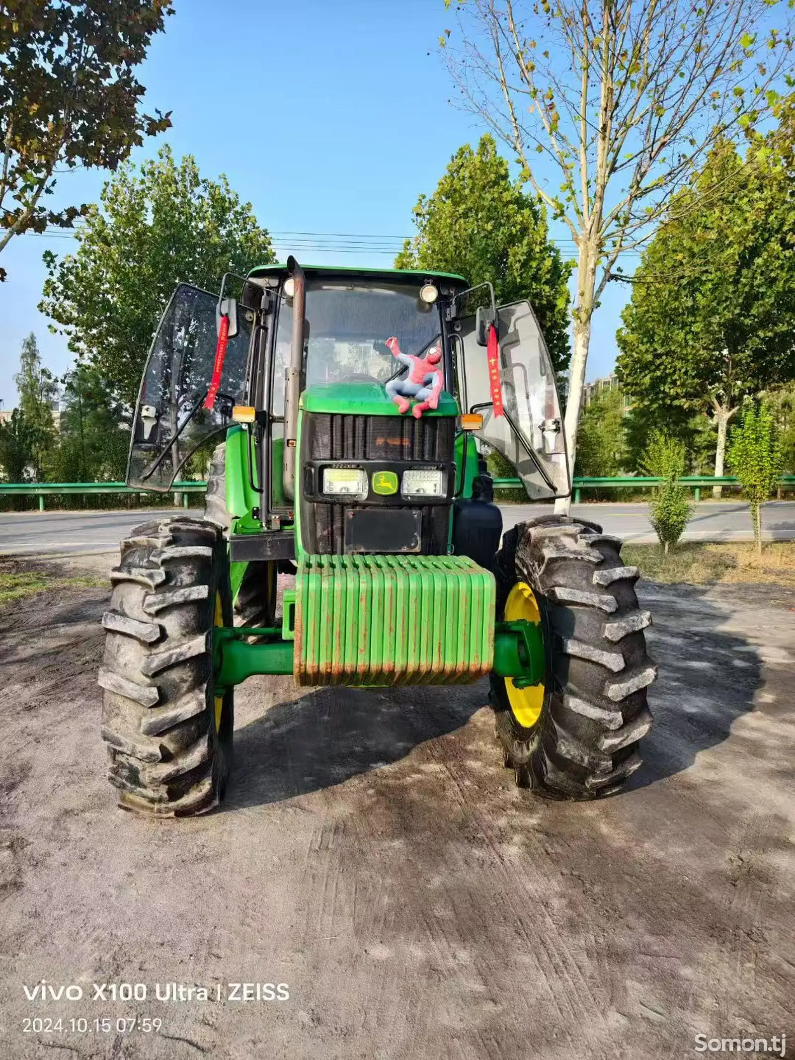 Трактор John Deere 6B-1404, шестицилиндровый двигатель-5