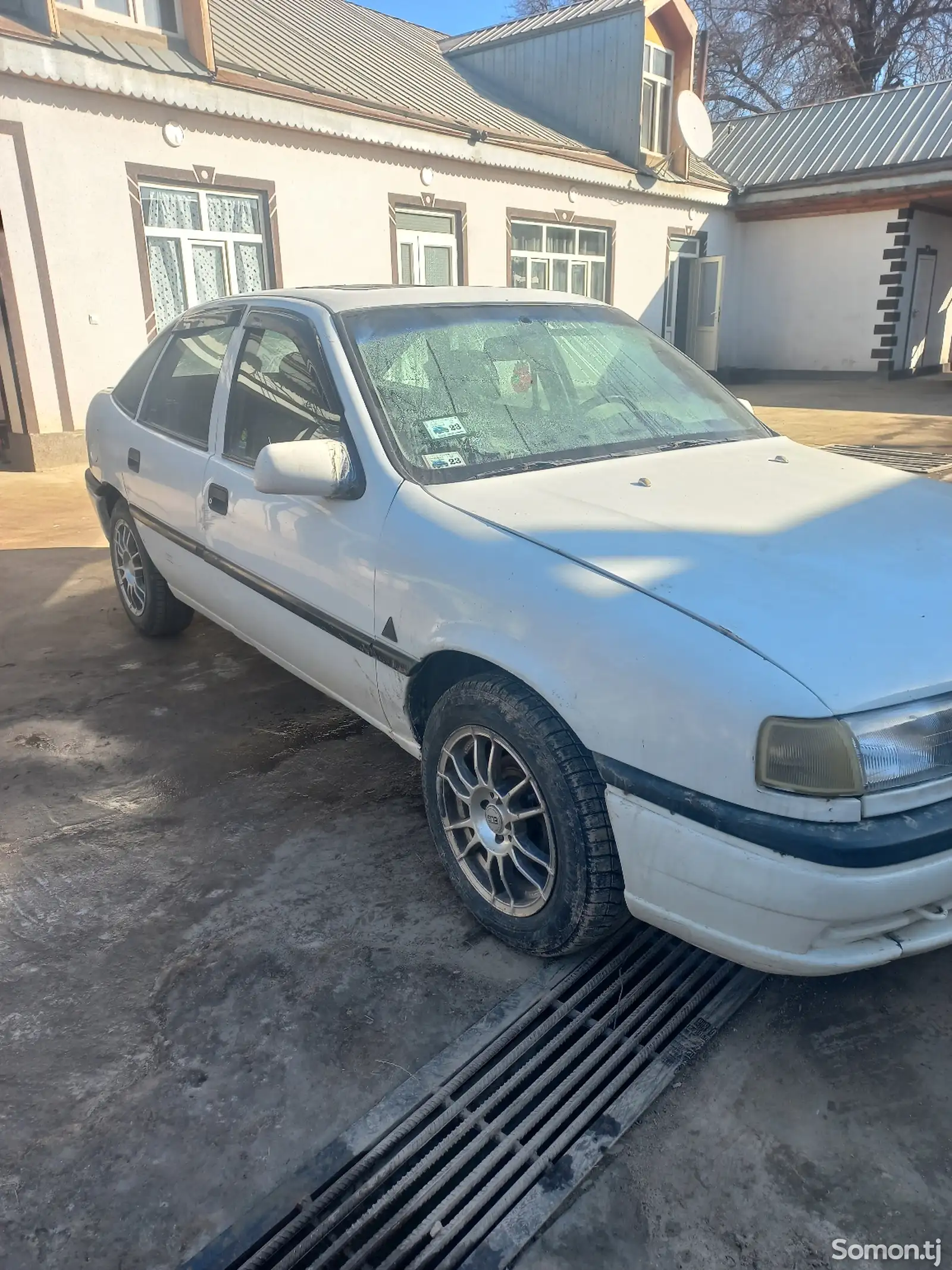 Opel Vectra A, 1993-1