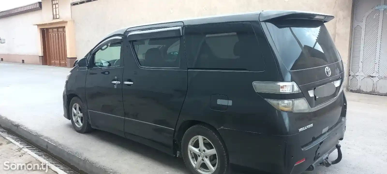 Toyota Vellfire, 2010-5