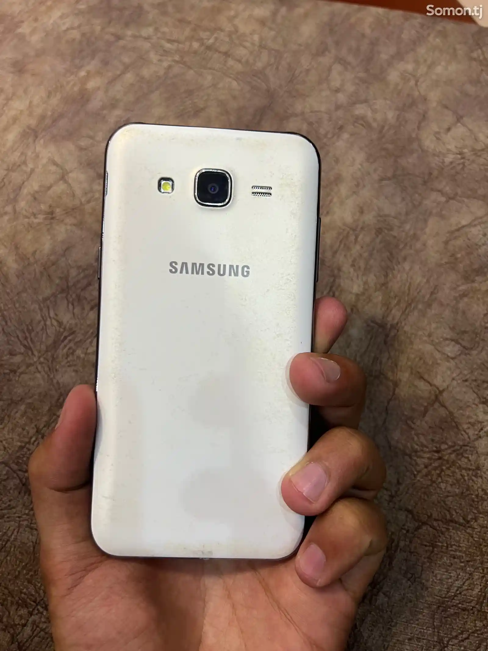 Samsung Galaxy J5 LTE-2