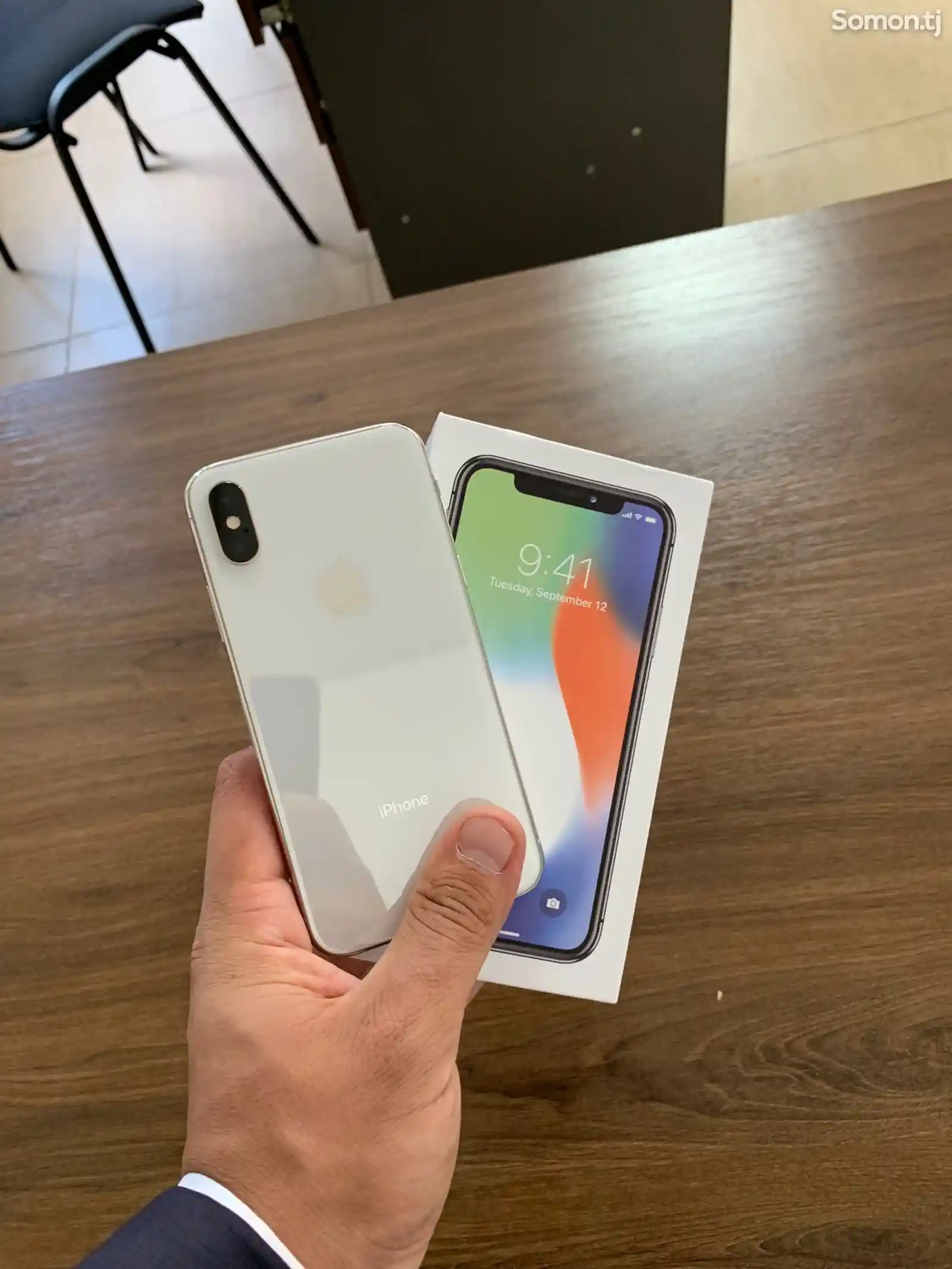 Apple iPhone X, 256 gb, Silver-9