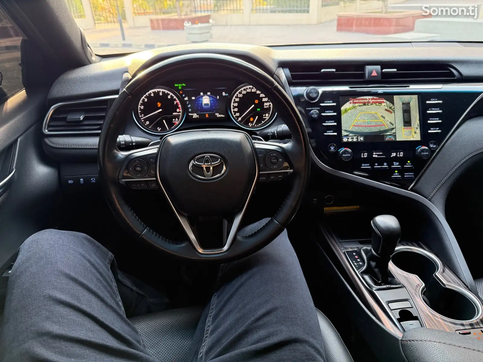 Toyota Camry, 2019-10