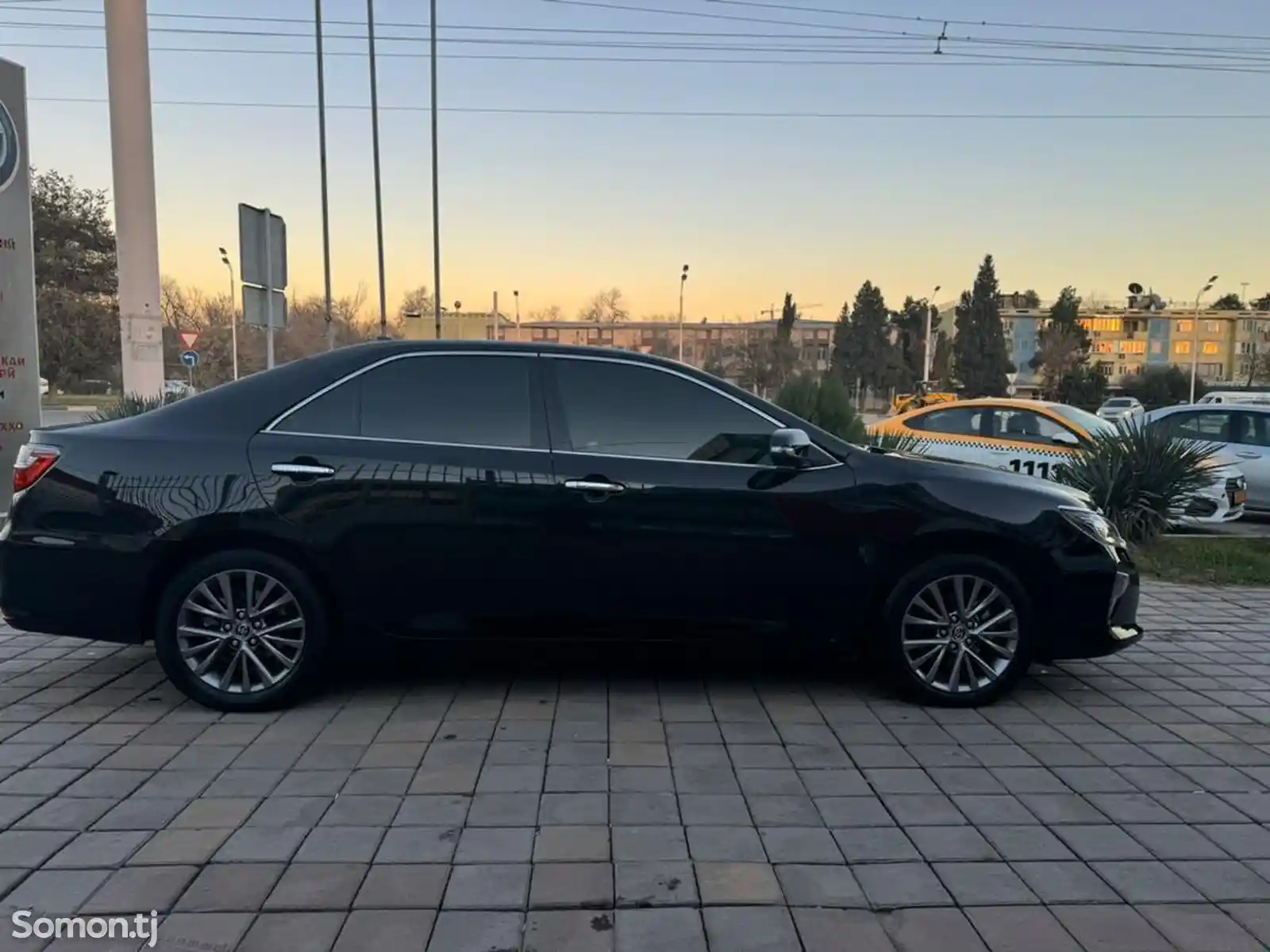 Toyota Camry, 2017-2