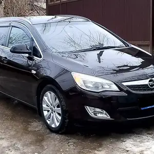 Opel Astra J, 2011