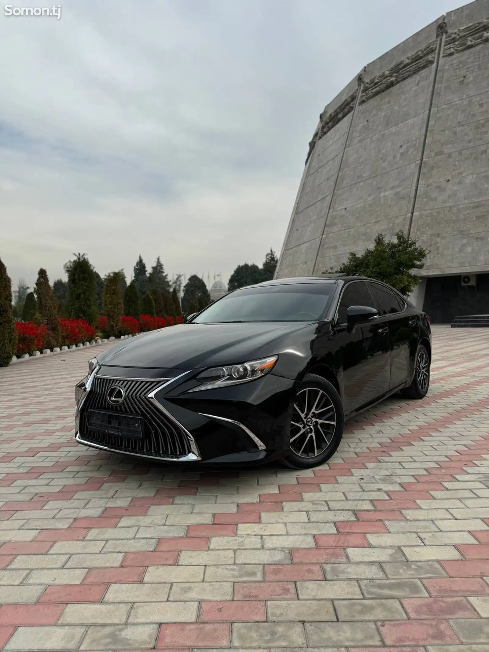 Lexus ES series, 2013-1