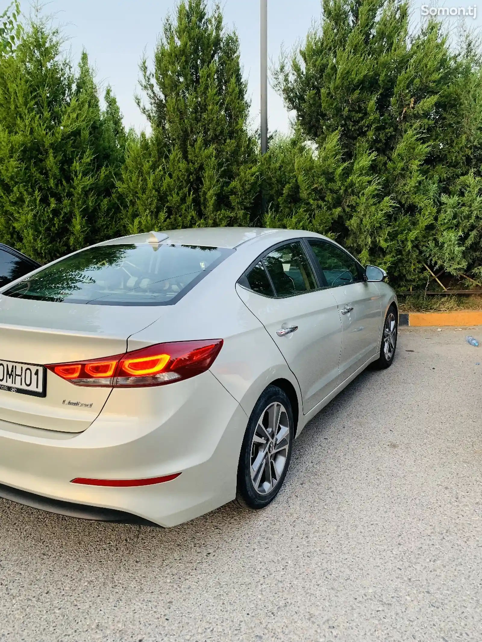 Hyundai Elantra, 2017-7