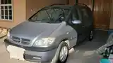 Opel Zafira, 2004-2