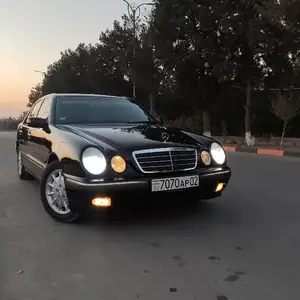 Mercedes-Benz E class, 2001