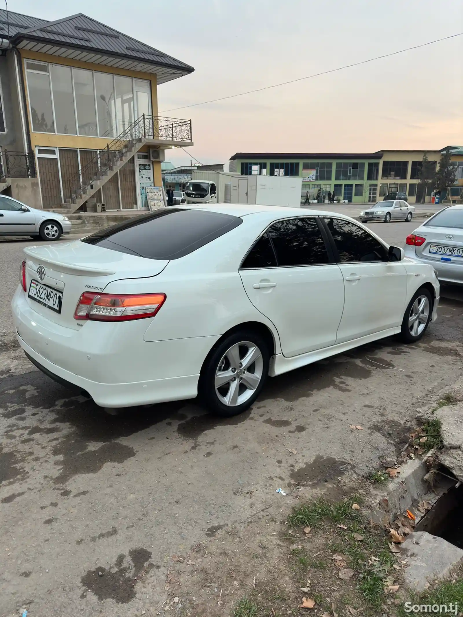 Toyota Camry, 2011-6