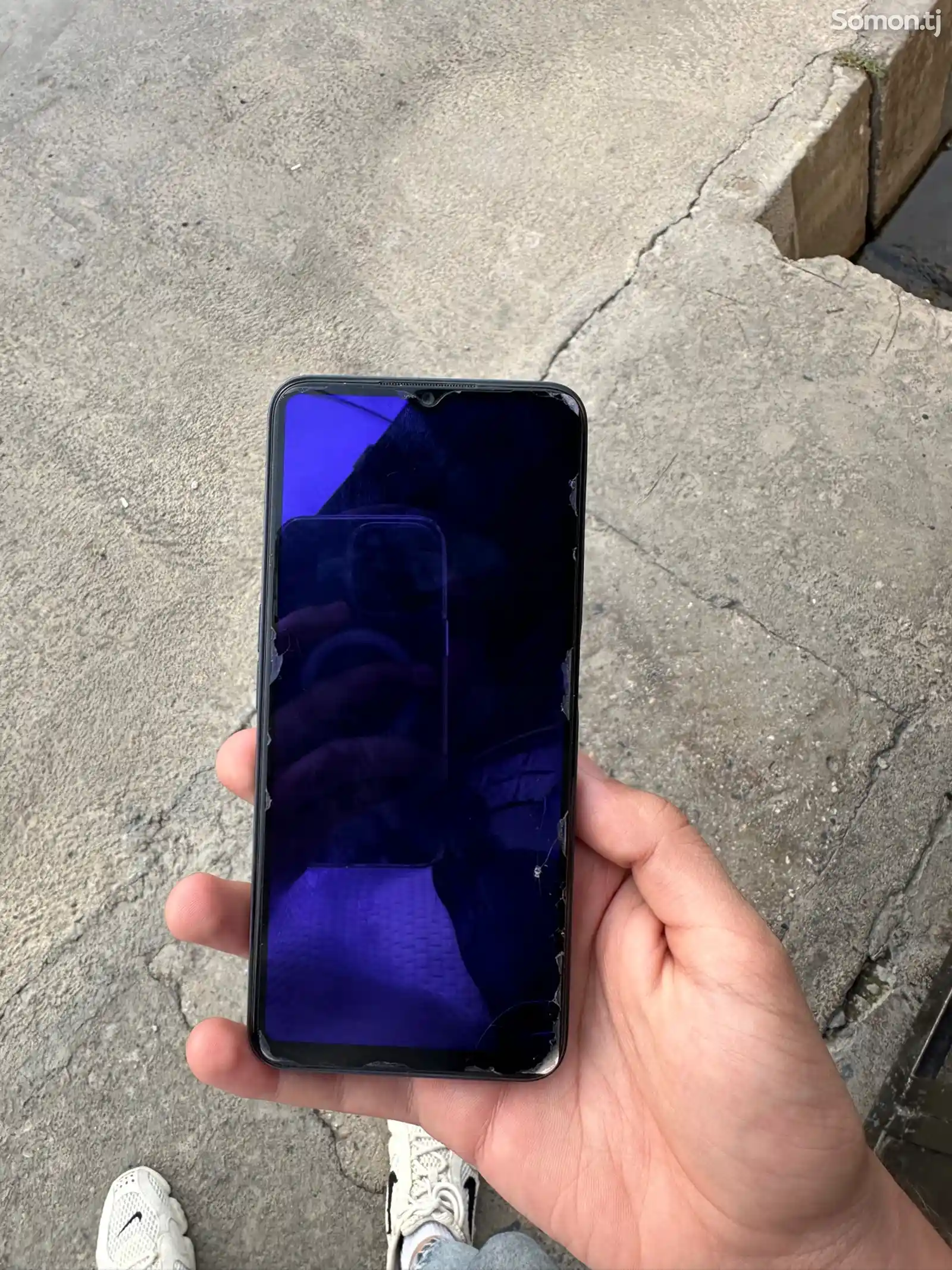 Телефон Realme-3