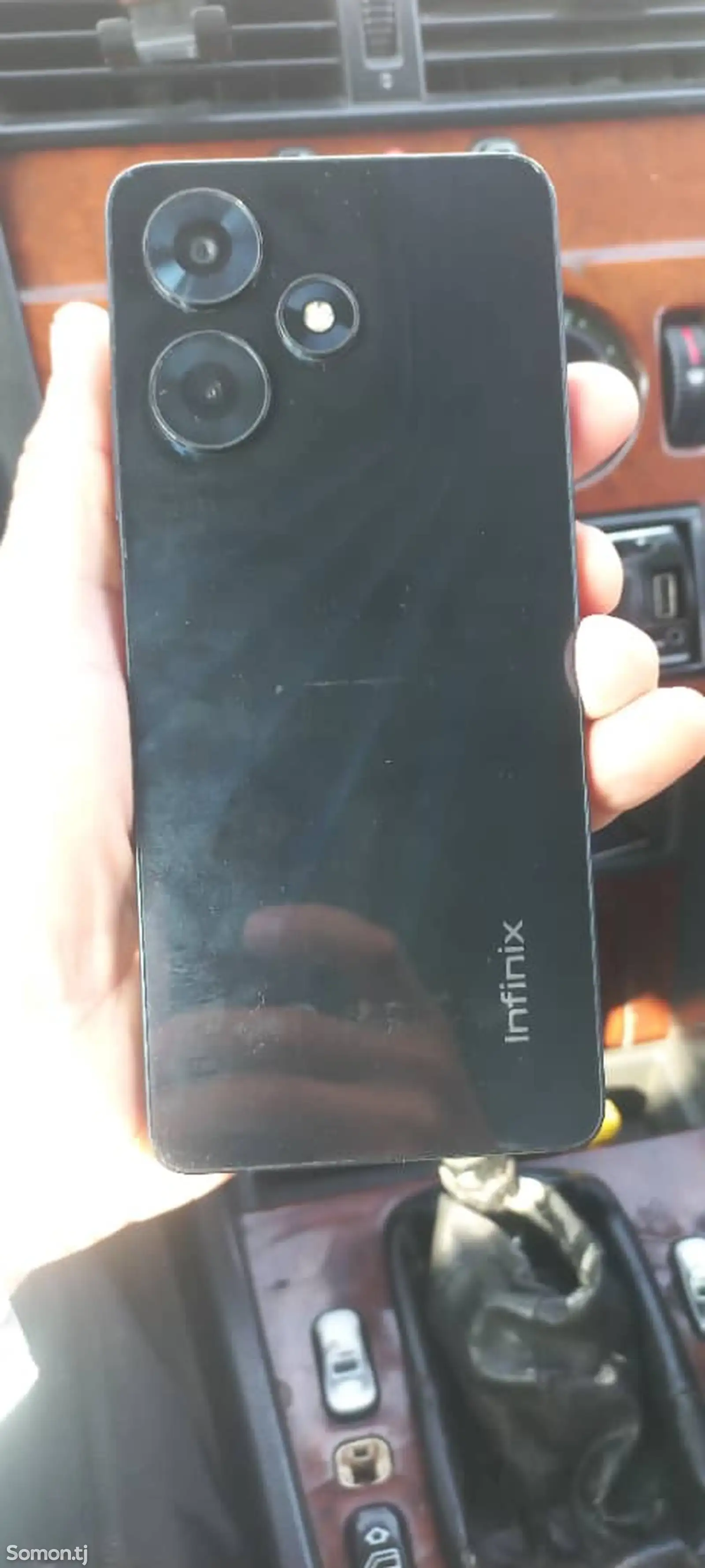 Телефон Infinix-1