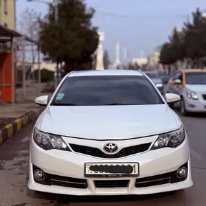 Toyota Camry, 2014