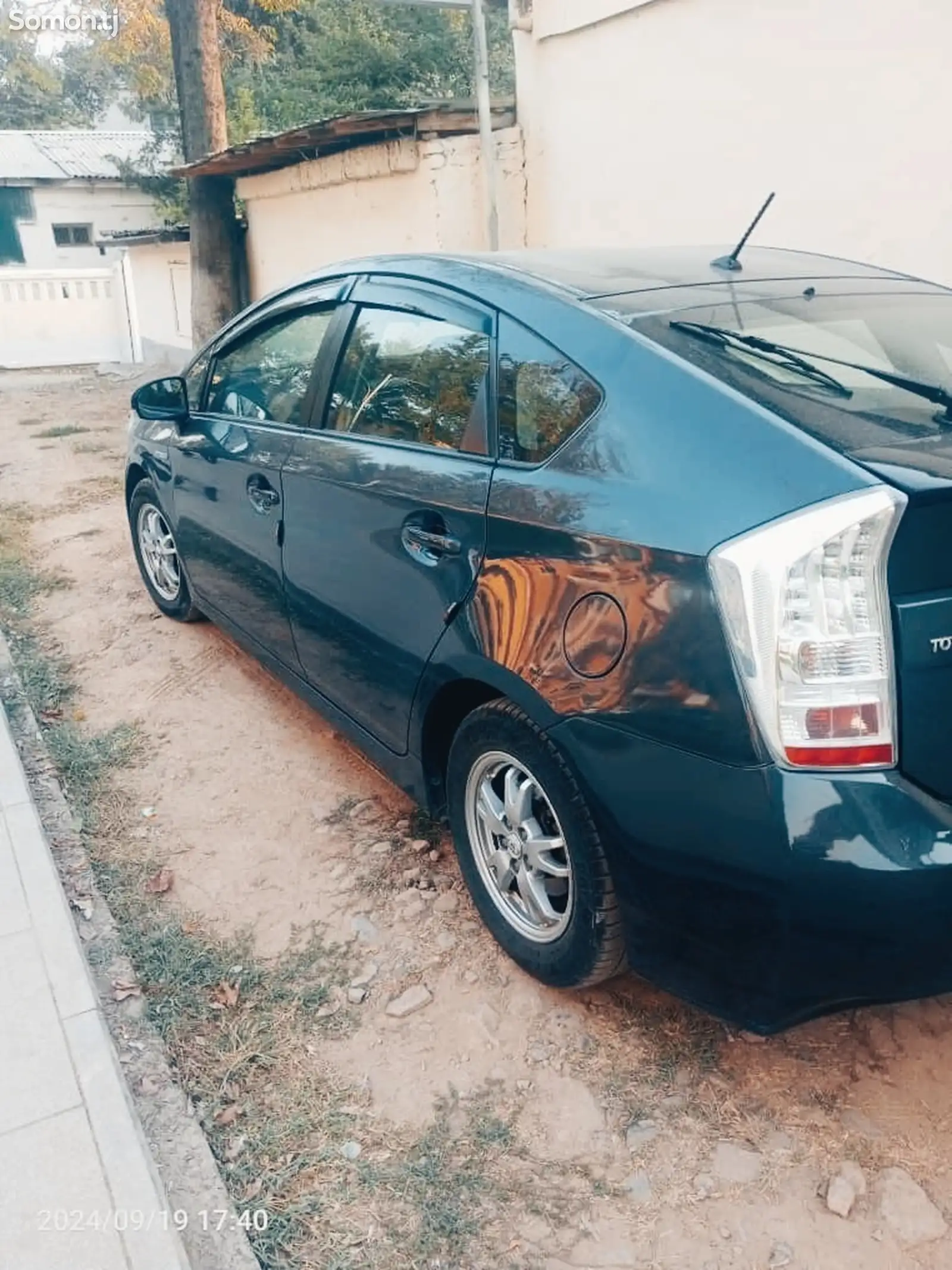 Toyota Prius, 2010-10