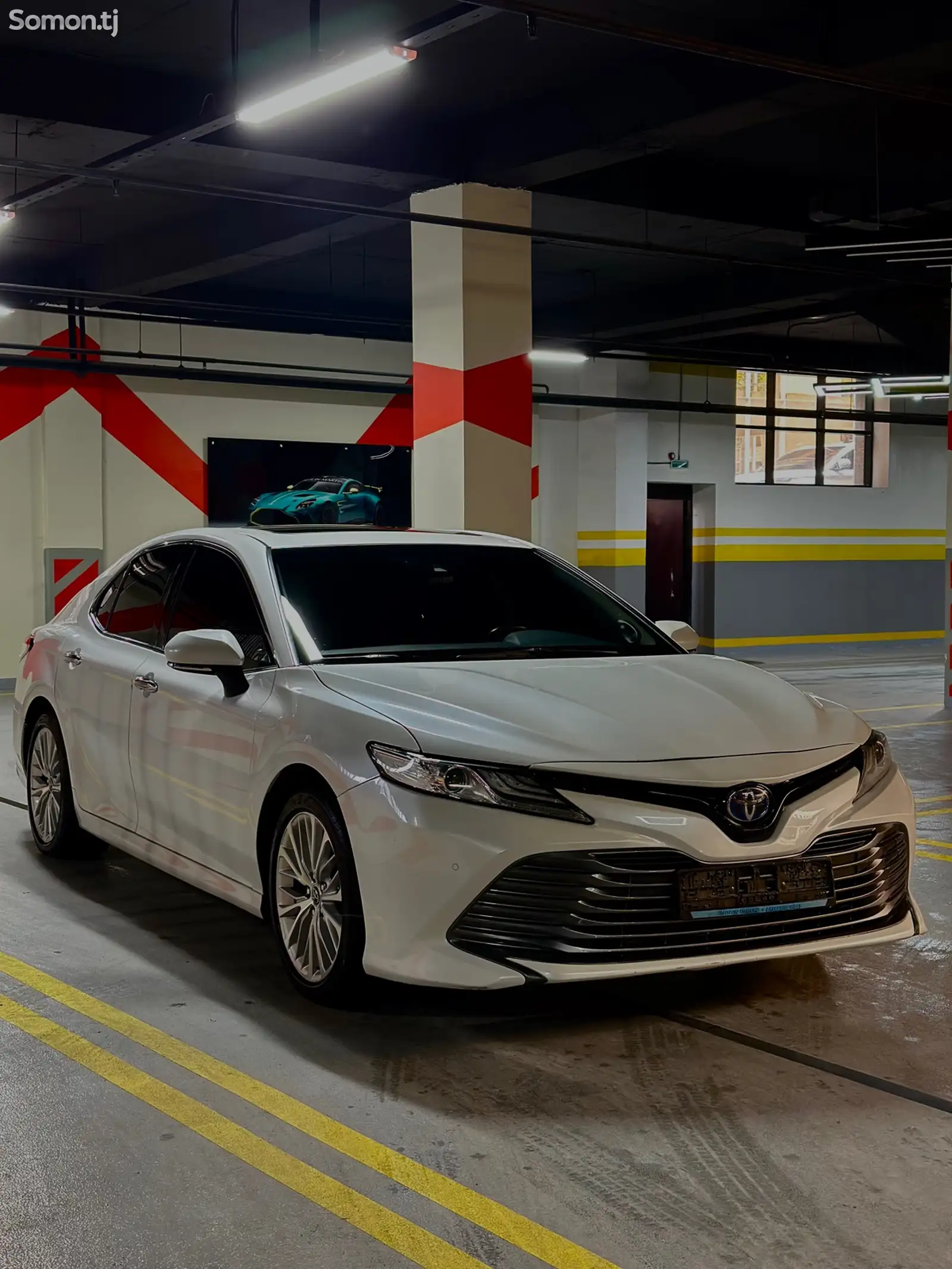 Toyota Camry, 2018-1