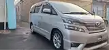 Toyota Vellfire, 2014-2