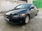 Hyundai Elantra, 2017-4