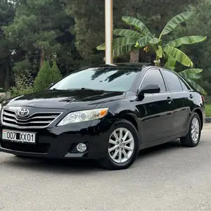 Toyota Camry, 2010