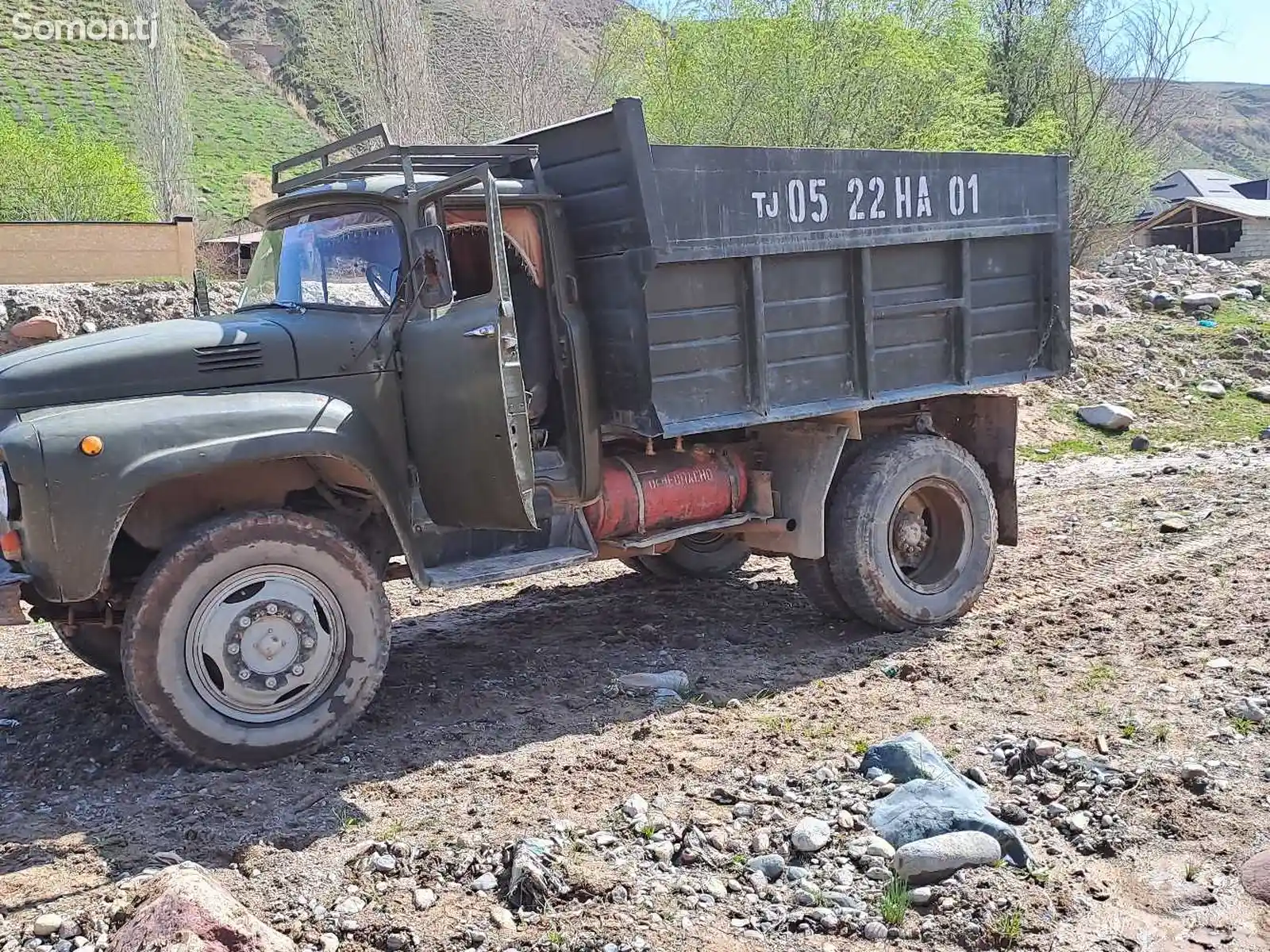 Бортовой грузовик Камаз-3