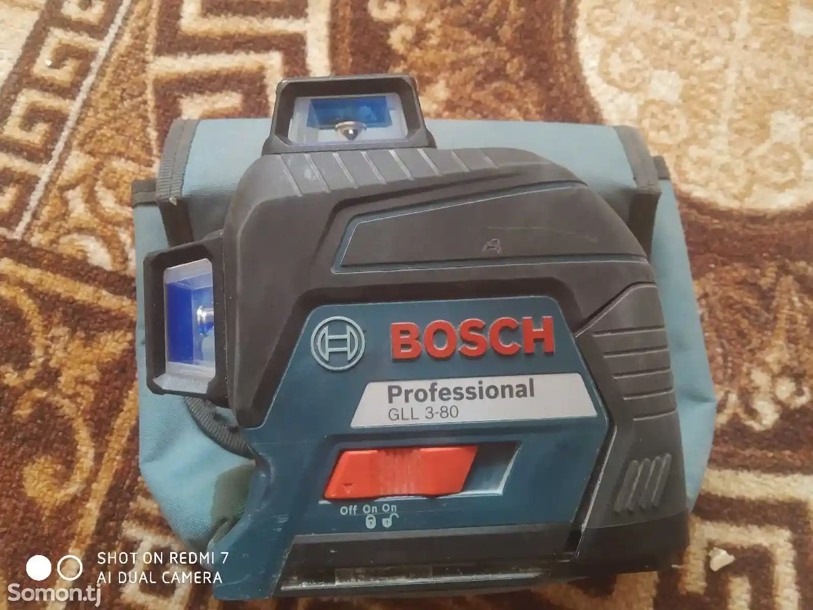 Лазерный уровень Bosch 3 80