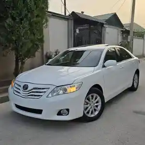 Toyota Camry, 2011