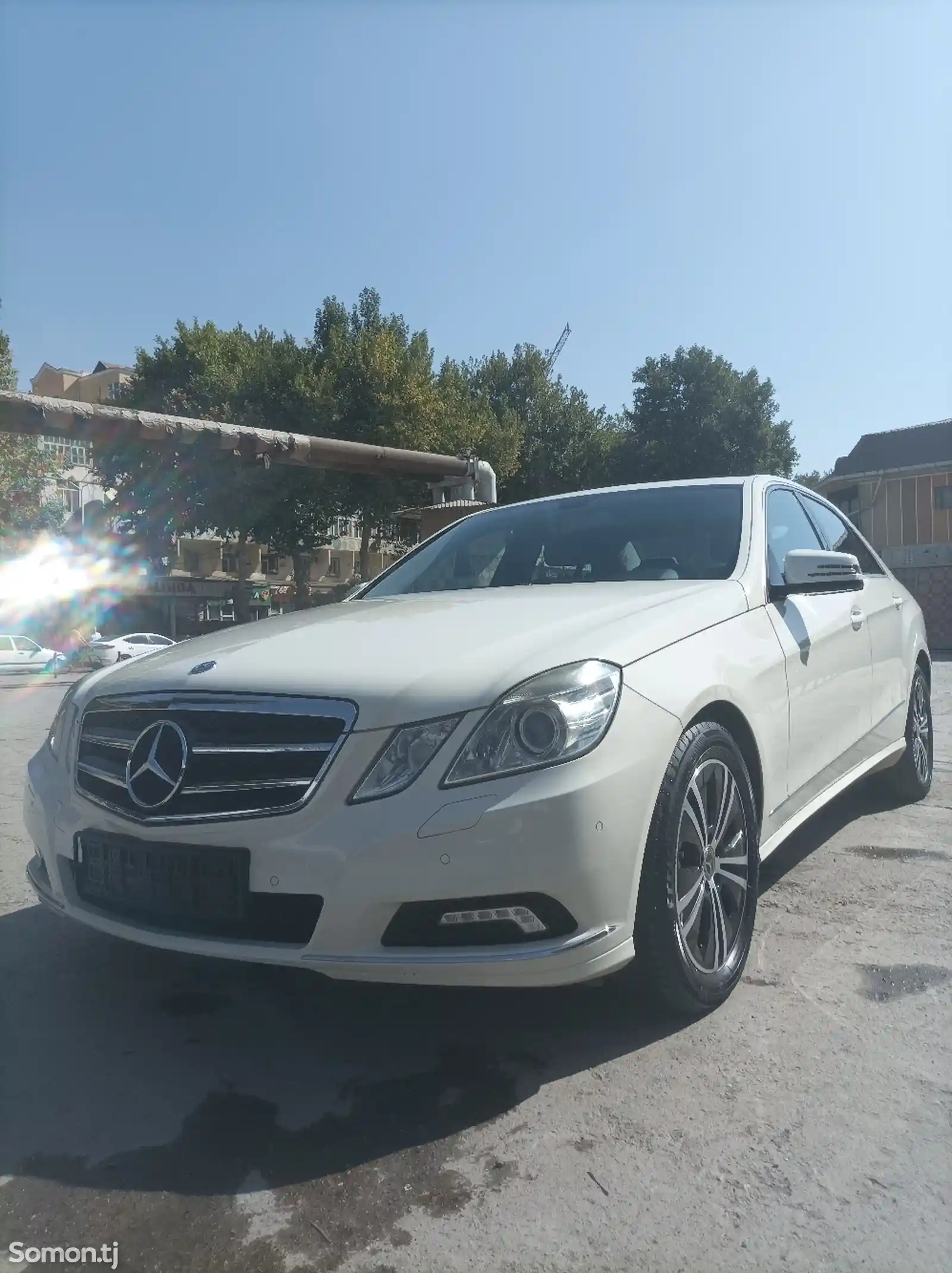 Mercedes-Benz E class, 2011-5