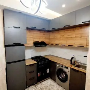 2-комн. квартира, 6 этаж, 60м², Шохмансур. Хилтон. Скорая