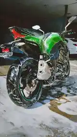 Мотоцикл Kawasaki zx1000r-7