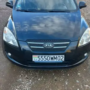 Kia Ceed, 2011