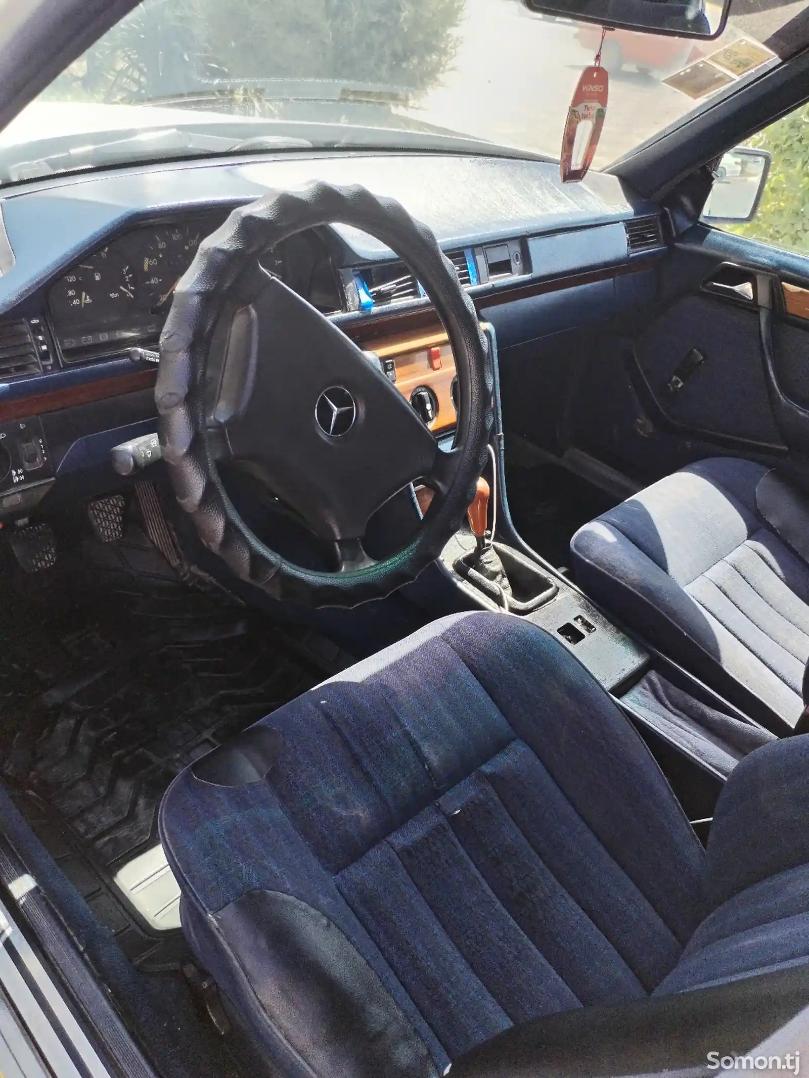 Mercedes-Benz W124, 1992-3