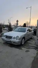 Mercedes-Benz E class, 2000-4