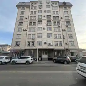 3-комн. квартира, 4 этаж, 140 м², Ботанический сад