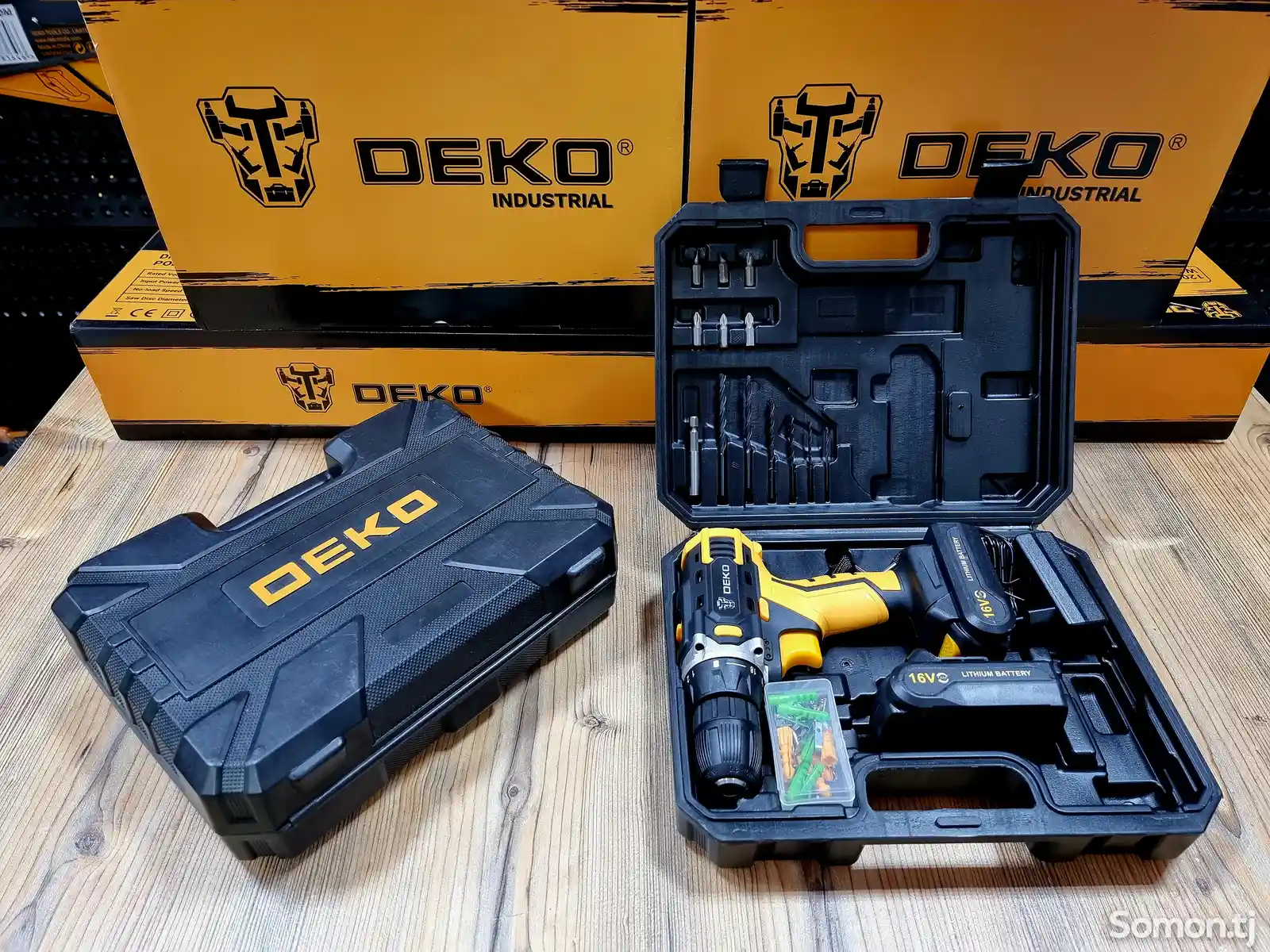 Дрель-шуруповерт аккумуляторный 16V Deko DKCD16FU-Li-S4 + набор 63 инструментов-1
