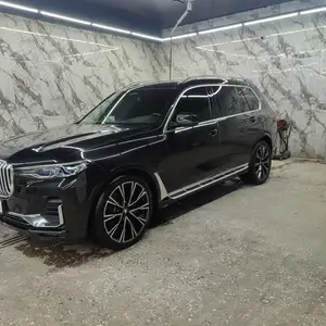 BMW X7, 2020