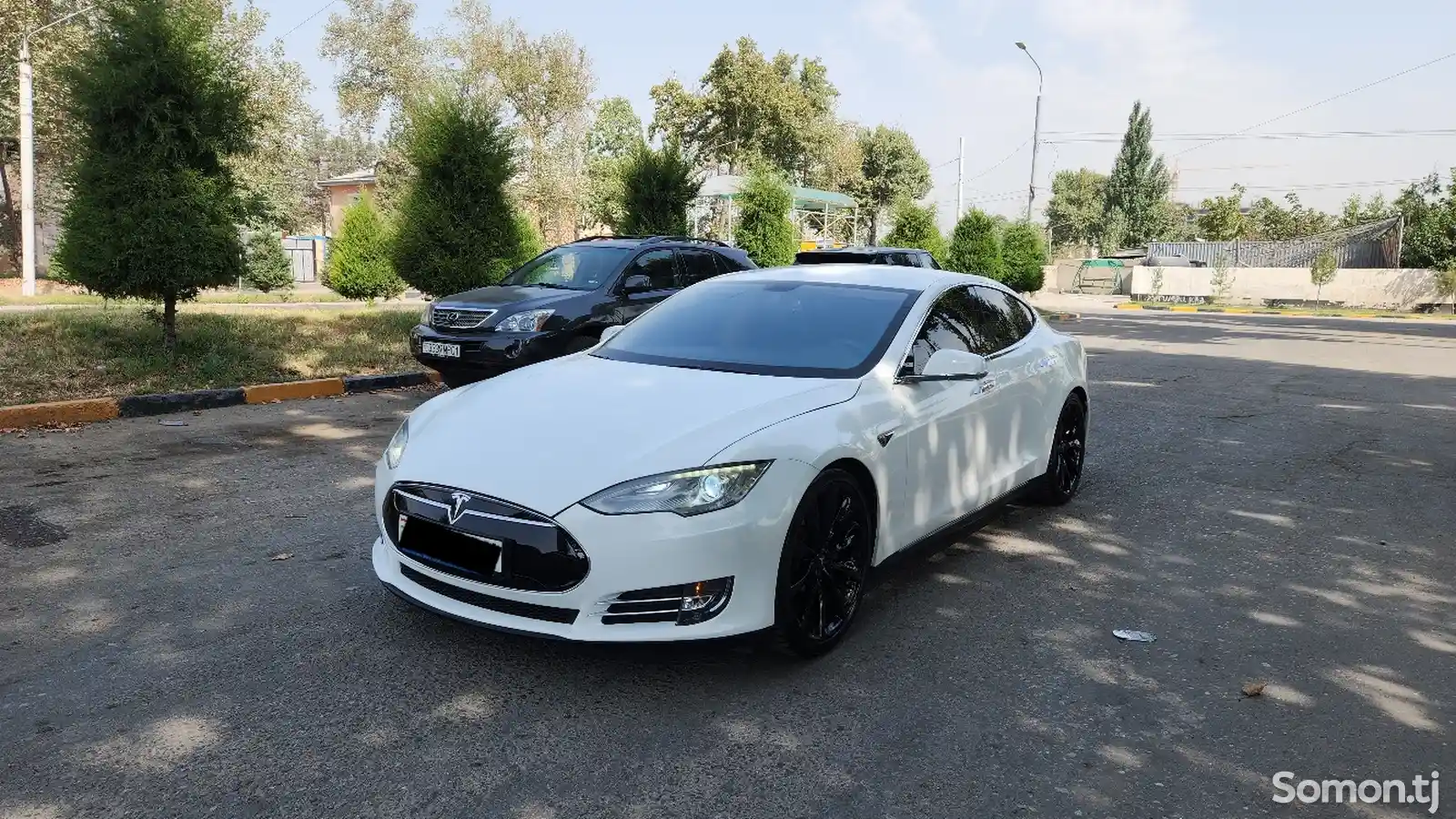 Tesla Model S, 2014-4