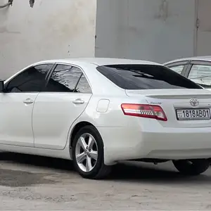 Toyota Camry, 2011