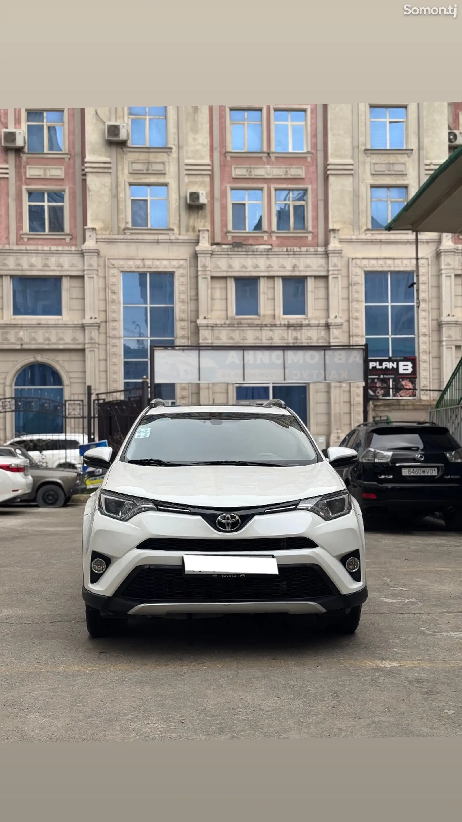 Toyota RAV 4, 2015-1