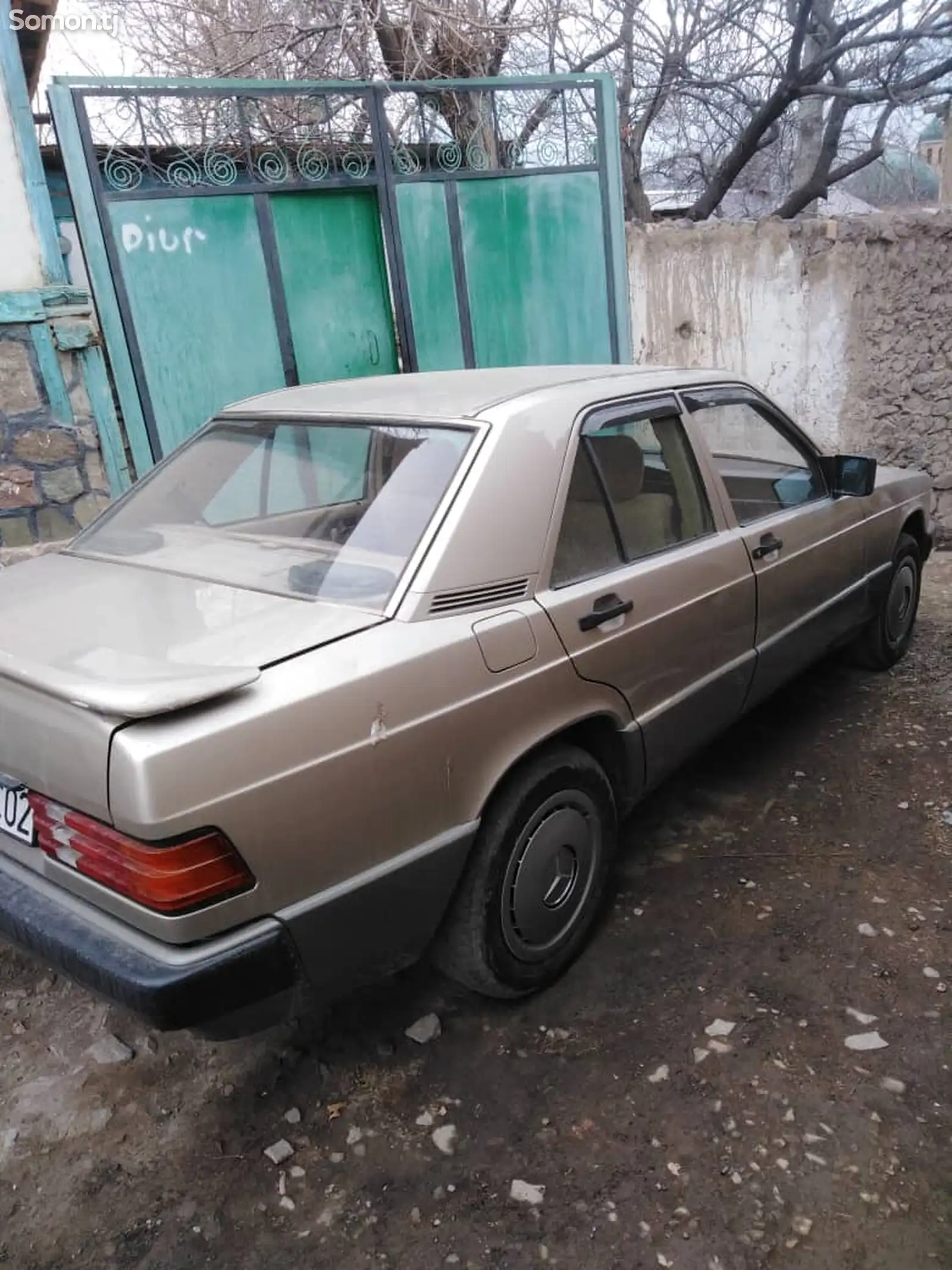 Mercedes-Benz W124, 1990-2