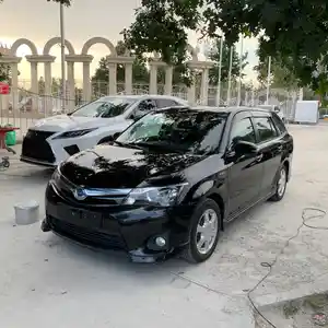 Toyota Fielder, 2015