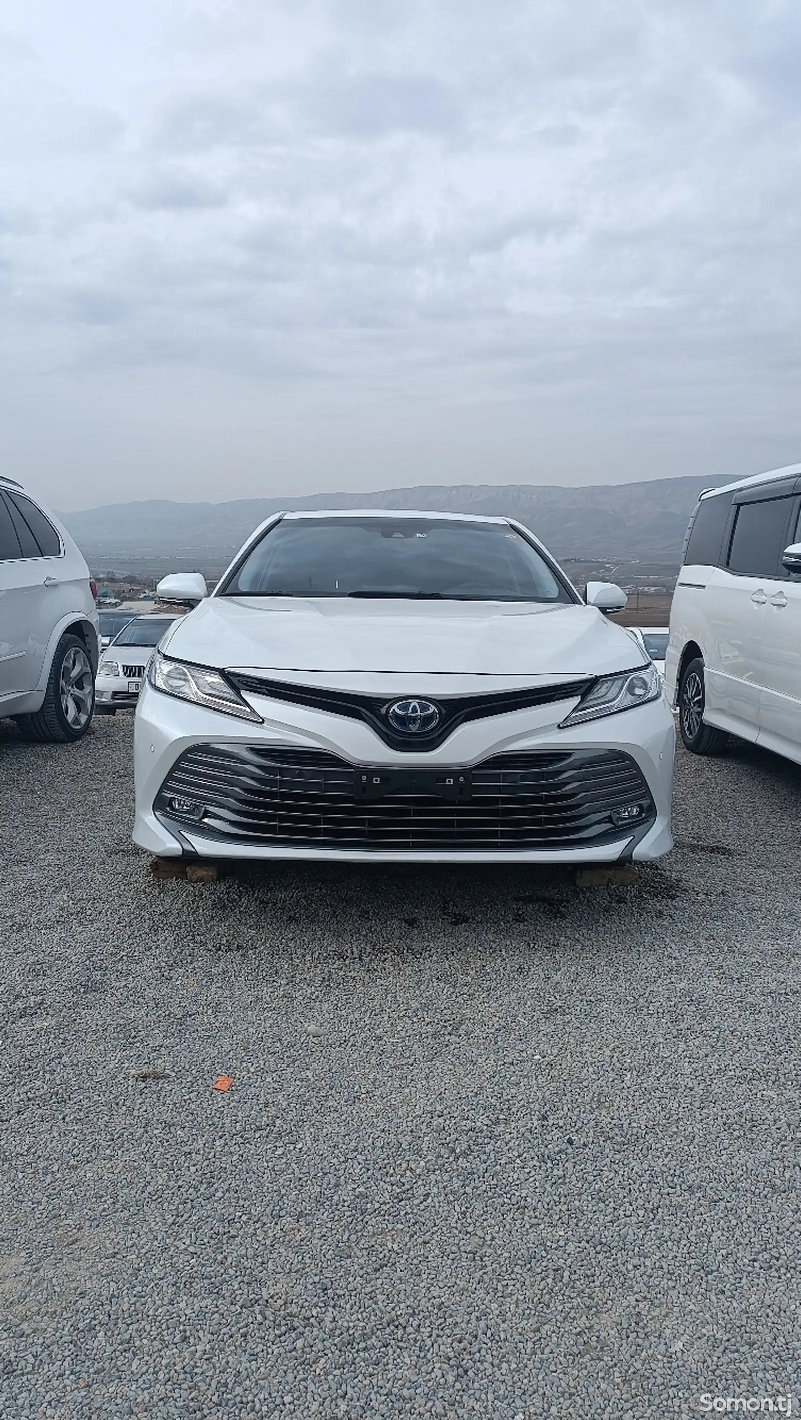 Toyota Camry, 2017-1