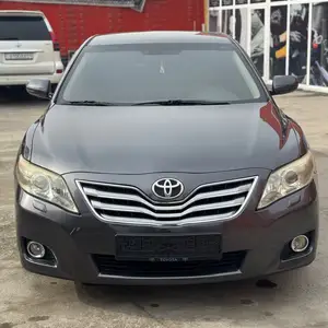 Toyota Camry, 2011