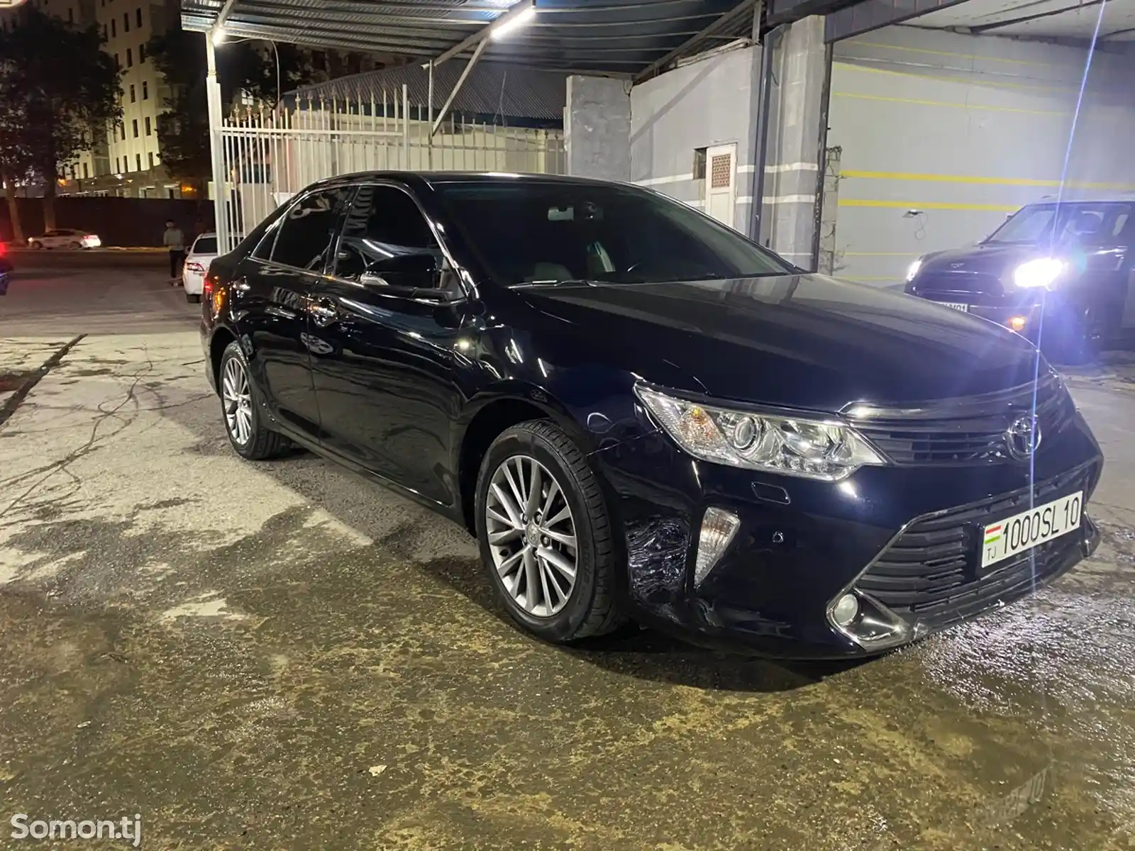 Toyota Camry, 2016-1