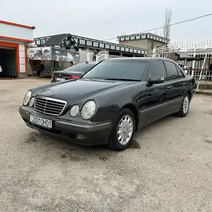 Mercedes-Benz E class, 2000