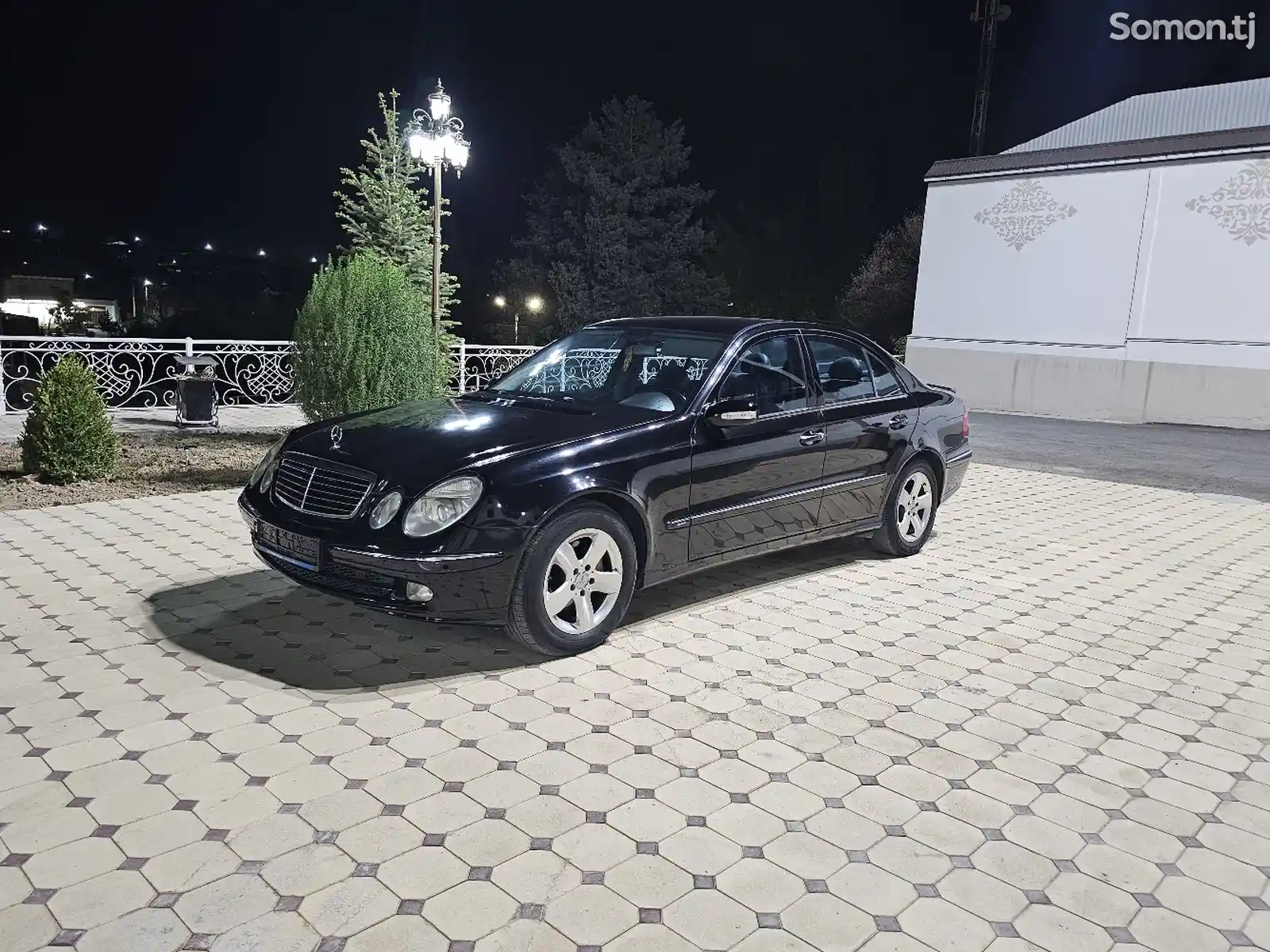 Mercedes-Benz E class, 2003-4