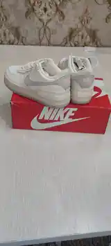 Кроссовки Nike-3